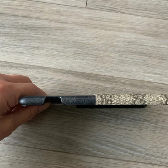 3/$25 Gucci IPhone 7/8Plus Leather Phone Case with Card Pocket - Picture 7 of 10